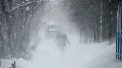 Шквалистый ветер и метель на Ямале: Как сохранить безопасность в экстремальных условиях